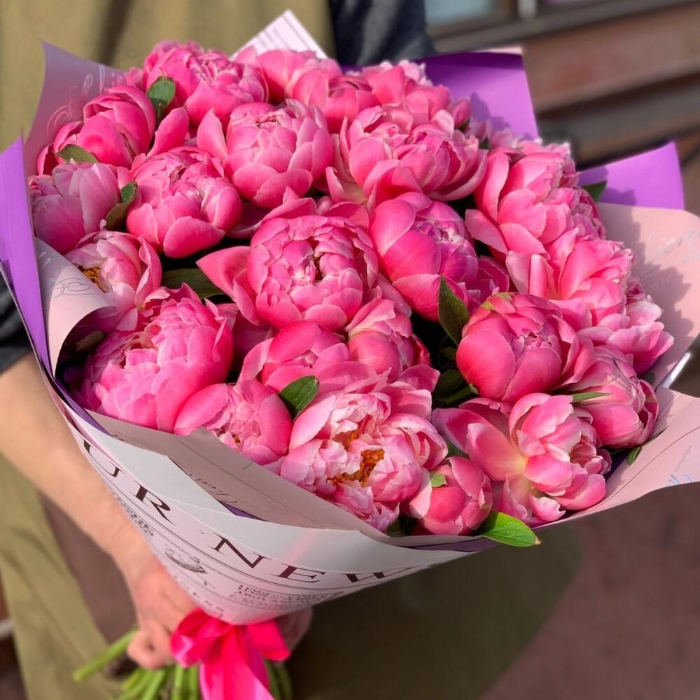 Монобукет пионов Корал Шарм Монобукет пионов Корал Шарм