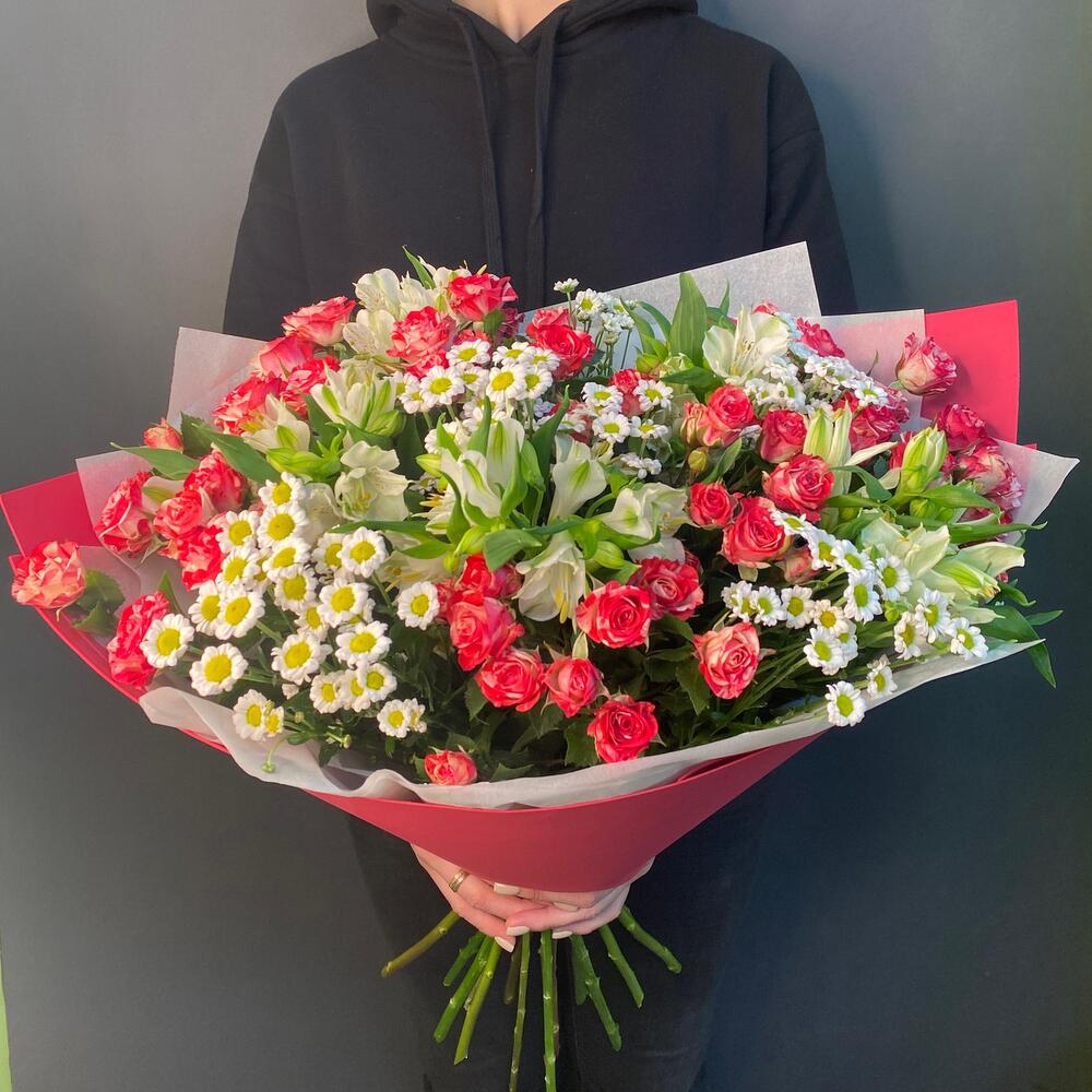 Яркий букет Роз и Ромашек Яркий букет Роз и Ромашек